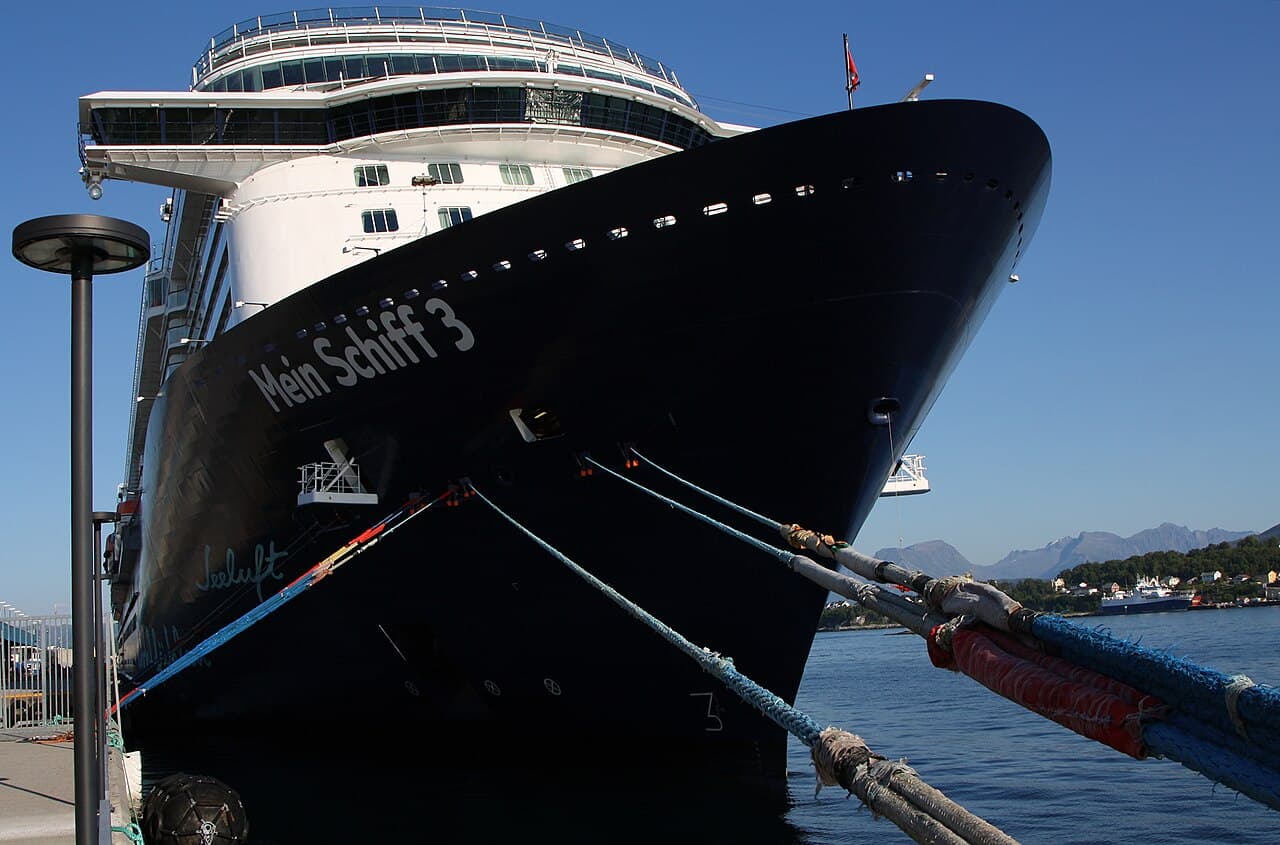 Queen Anne — Wellness At Sea