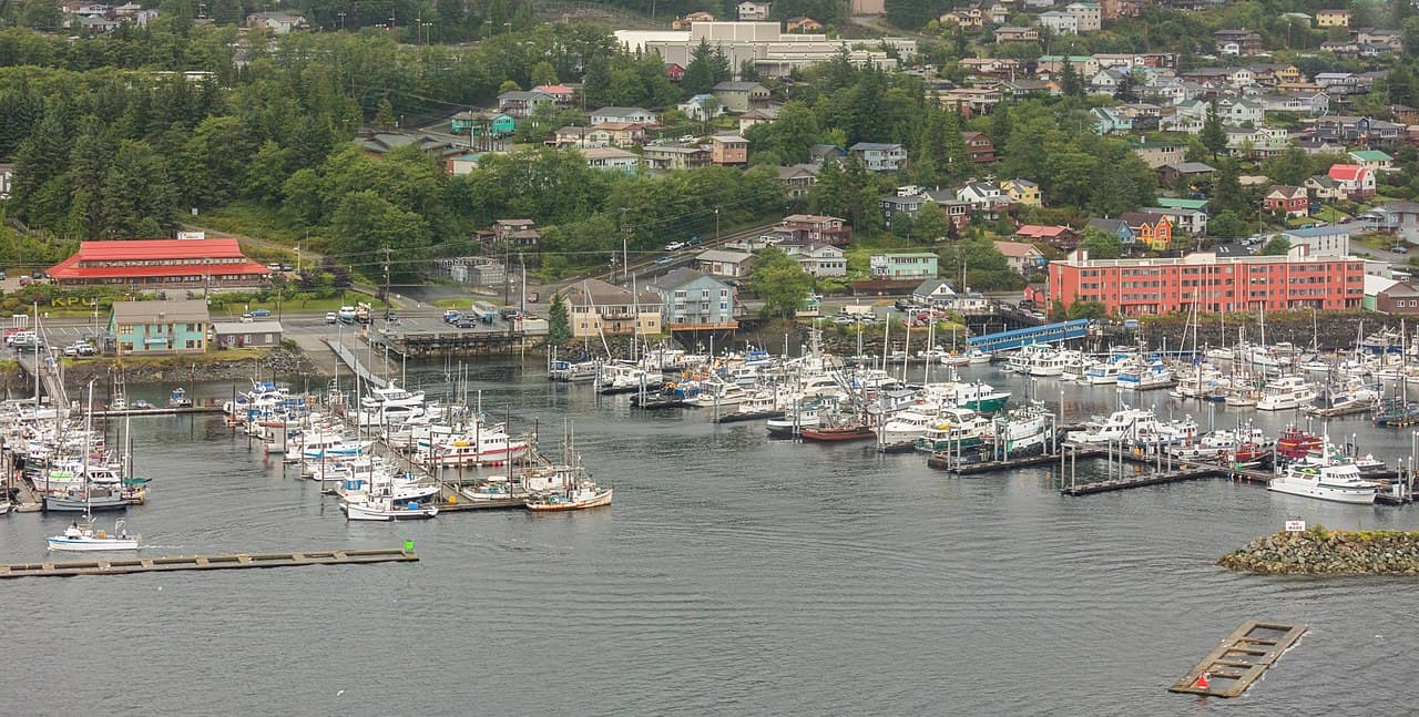 Brilliant Lady — Alaska: Inside Passage & Glacial Fjords