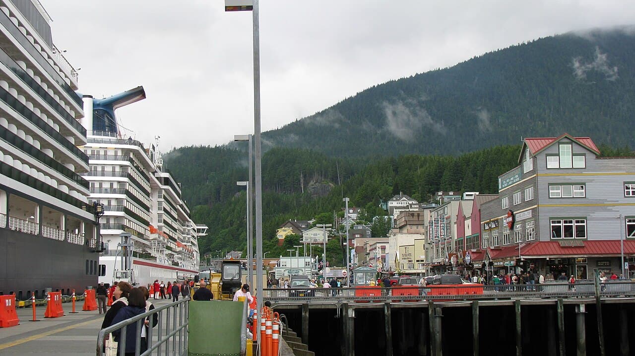Celebrity Edge — Rocky Mountaineer from Banff to Vancouver, the Cascades & Alaska with Dawes Glacier from Seattle