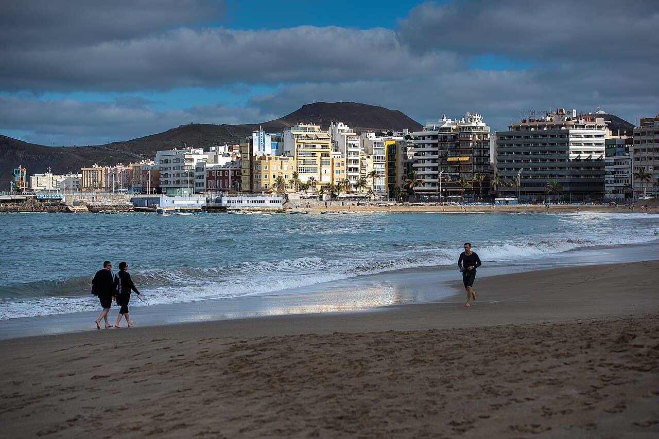 Costa Diadema — 2-night Gran Canaria & 13-night Transatlantic to Santos