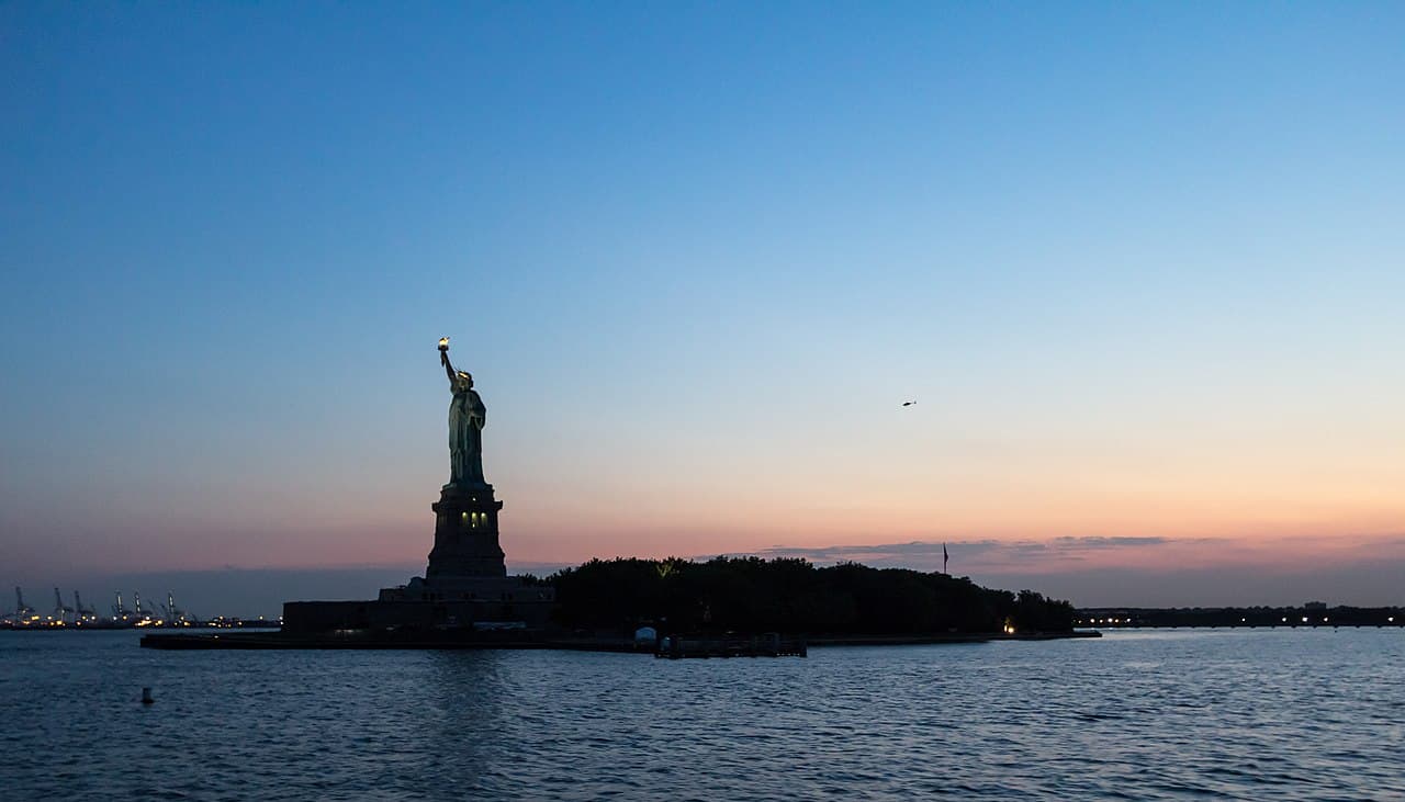 Queen Mary 2 — 7 Night Transatlantic Crossing