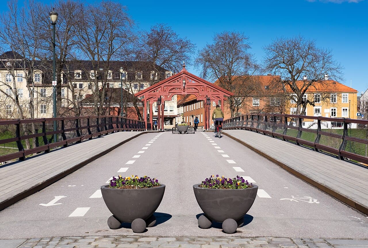 Nieuw Statendam — Arctic journey and Northern Lights cruise from Dover to Rotterdam