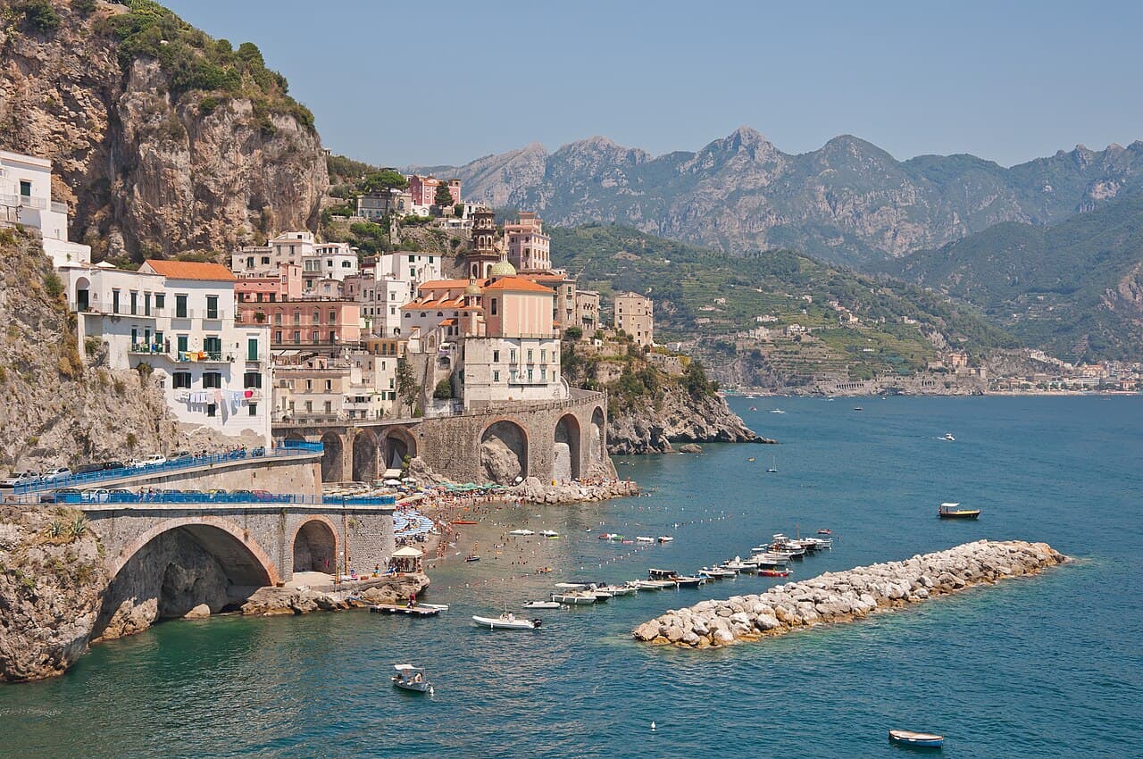 Star Legend — Enchanting Greece & the Amalfi Coast from Rome with 1-night Stay.